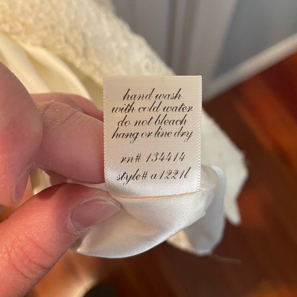 Lace coat - Picture 6 of 9